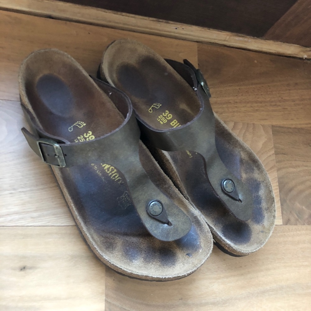Birkenstock sandals tarnished good look - size 39